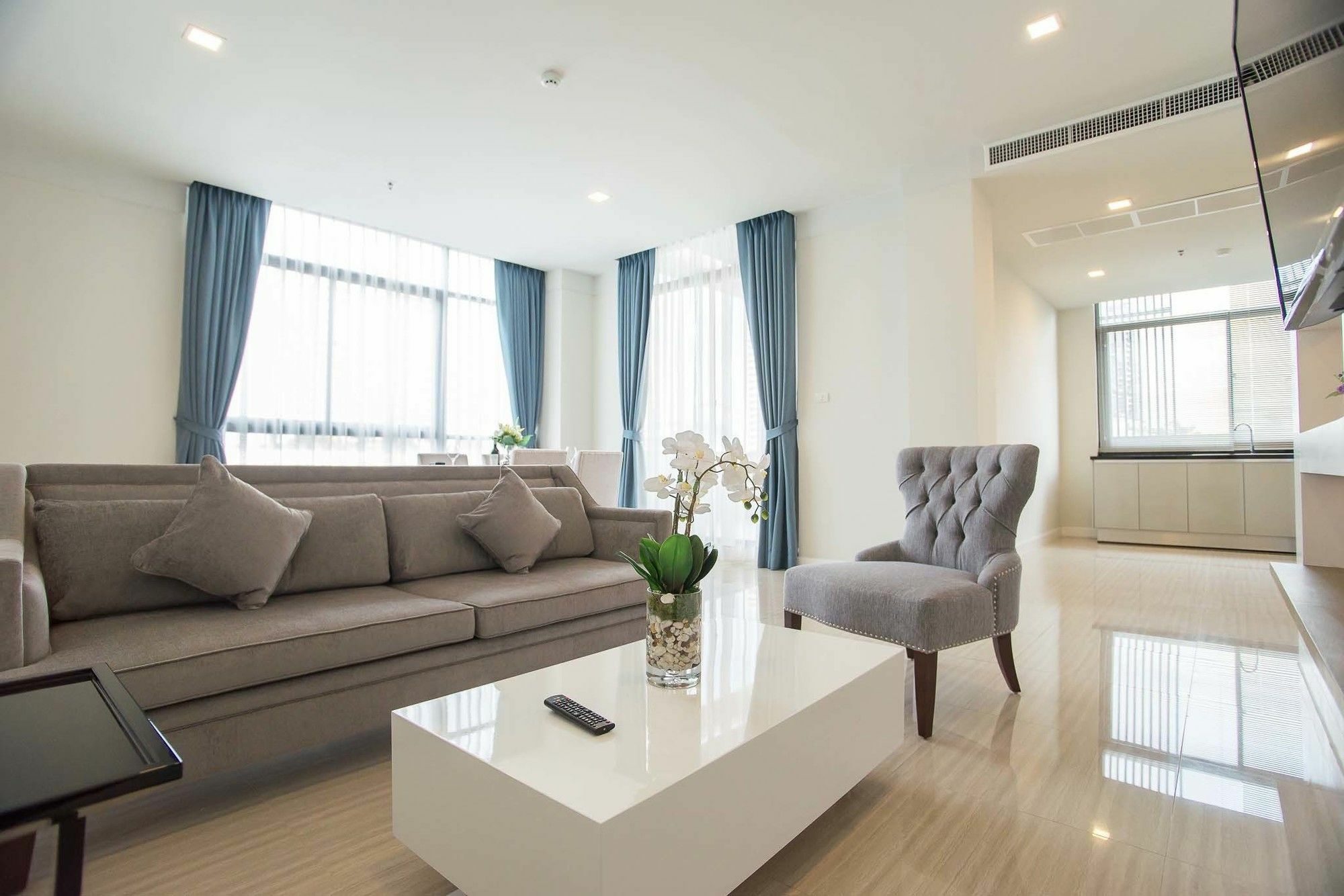 Novotel Suites Sukhumvit 39 - SHA Extra Plus Certified Bangkok Esterno foto