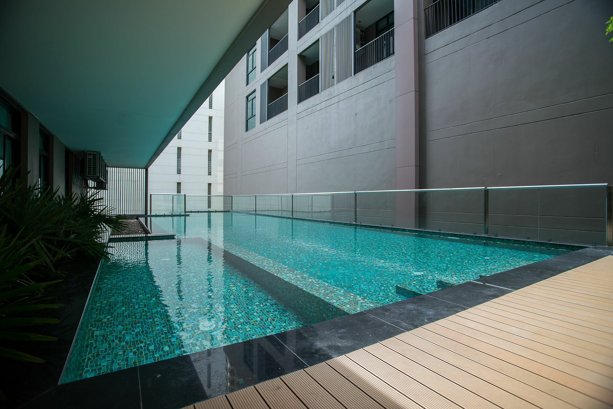 Novotel Suites Sukhumvit 39 - SHA Extra Plus Certified Bangkok Esterno foto
